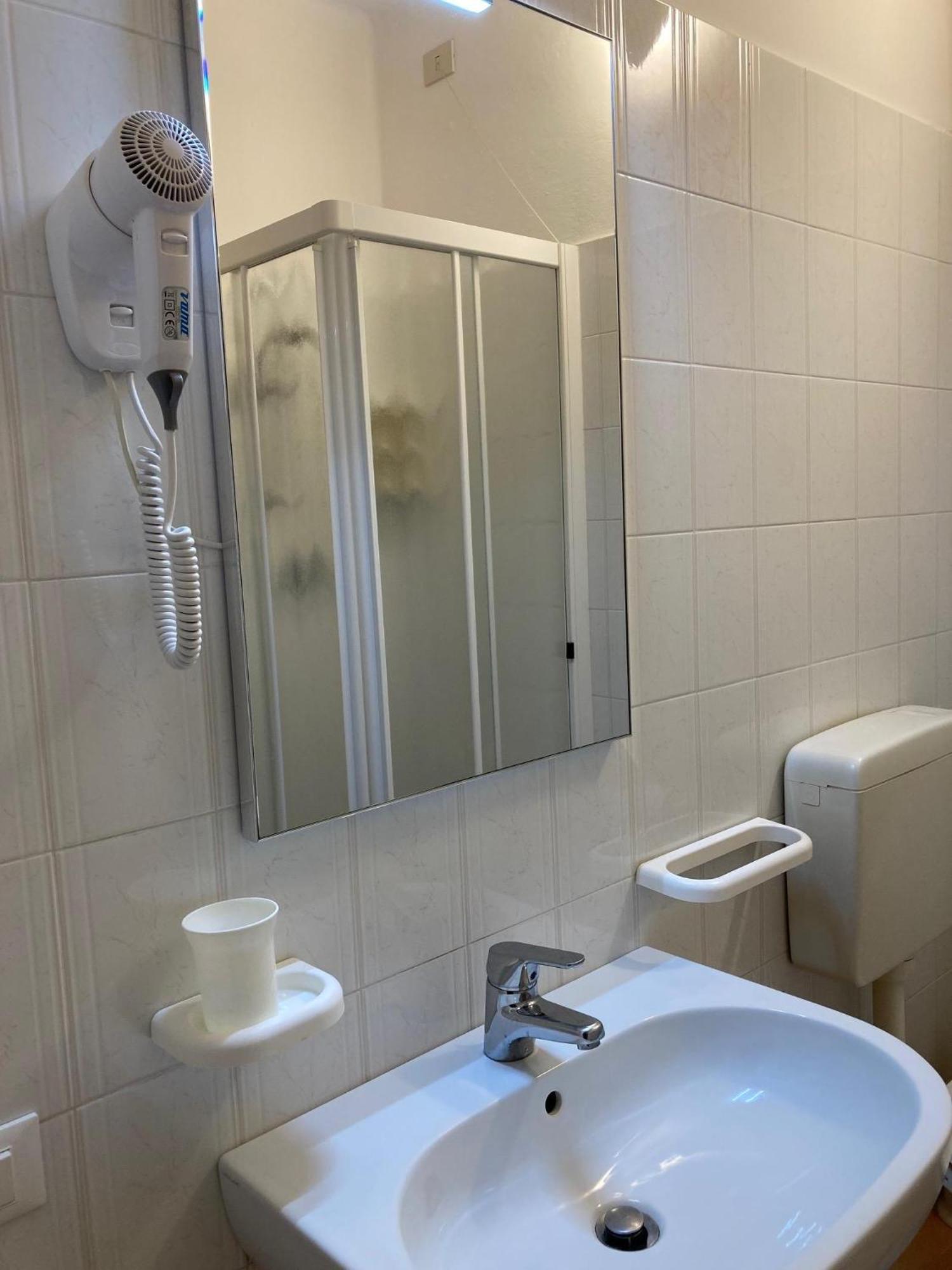 Hotel Giacomazzo Каорле Екстер'єр фото
