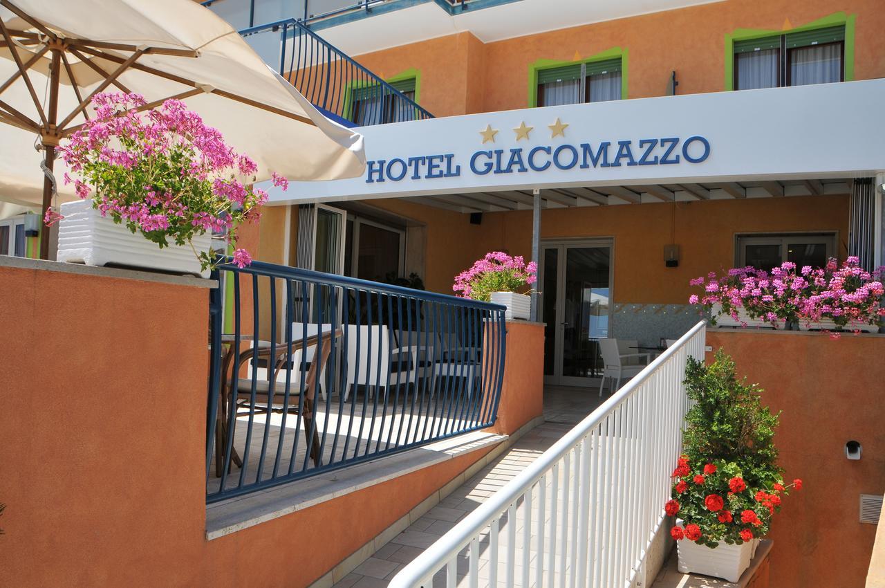 Hotel Giacomazzo Каорле Екстер'єр фото