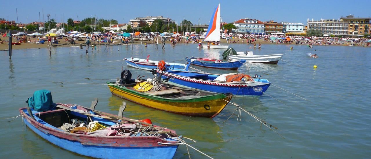 Hotel Giacomazzo Каорле Екстер'єр фото